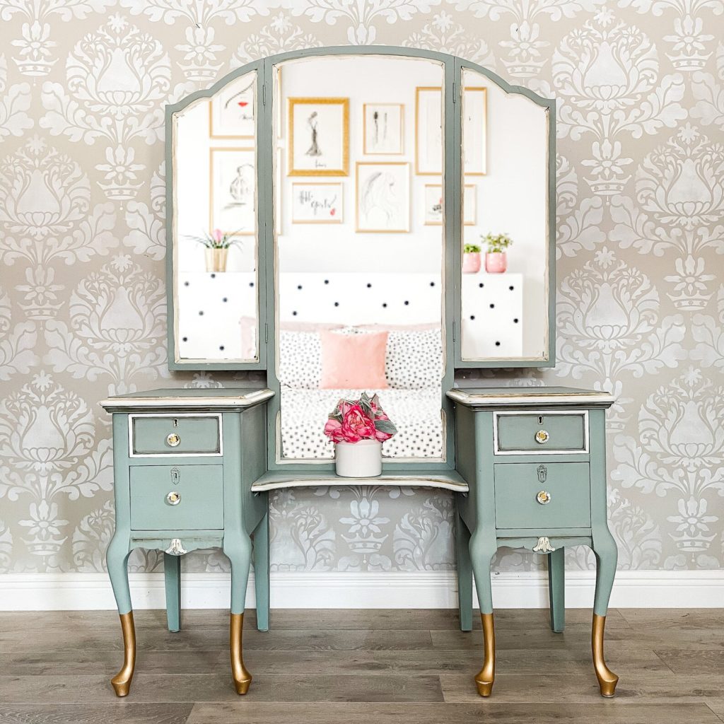 Reloved Home Designs on etsy