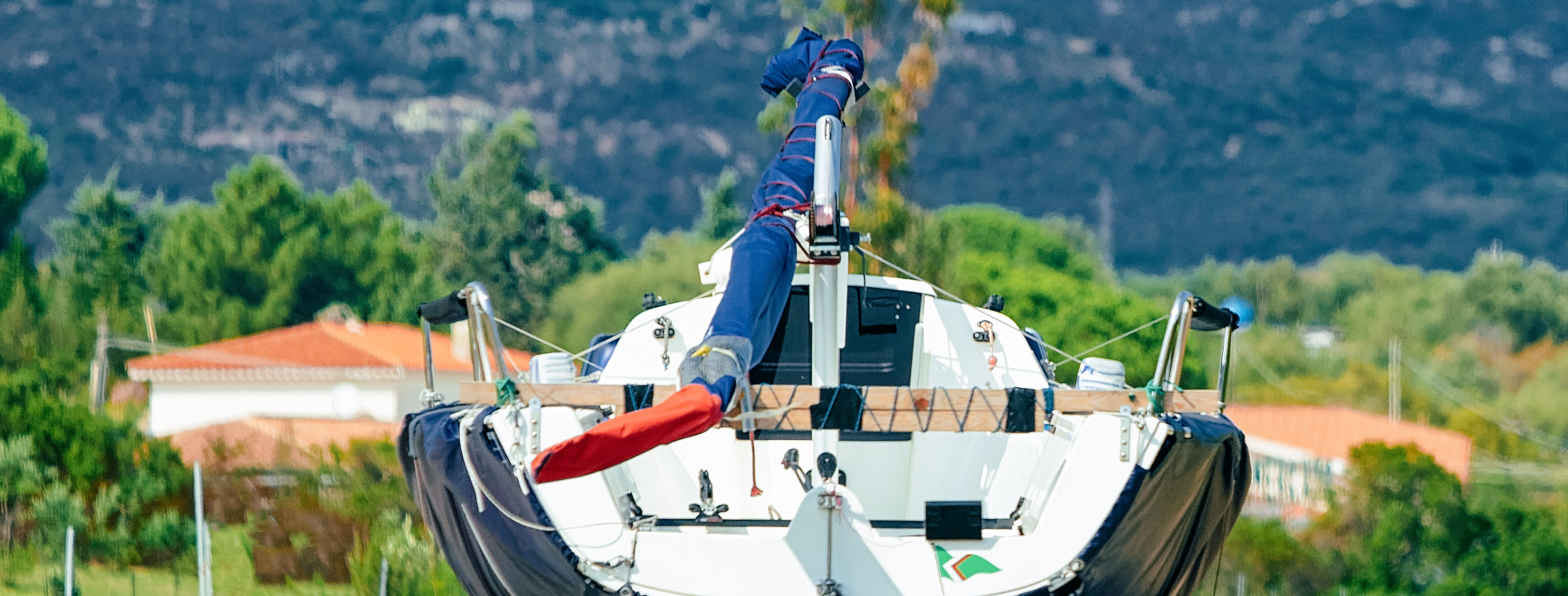 sailboat transport mast down