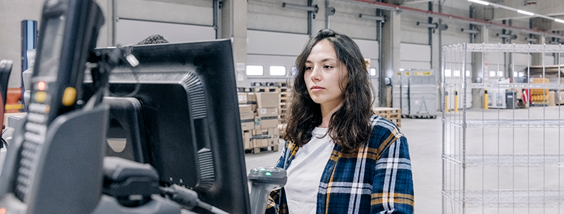 Business shipper shipping LTL freight through Amazon Seller Central